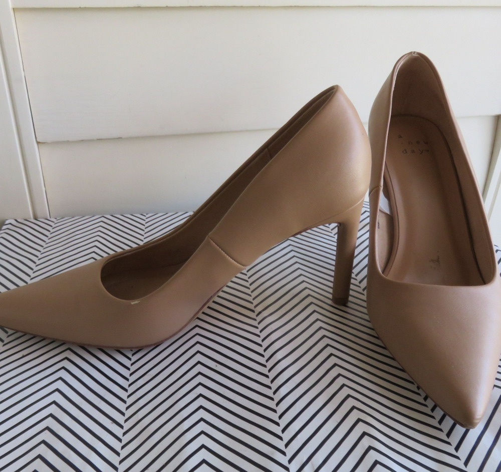 A New Day Shoes 6.5 M Dress Pumps Nude Stiletto Heels Pointed Toe Women's